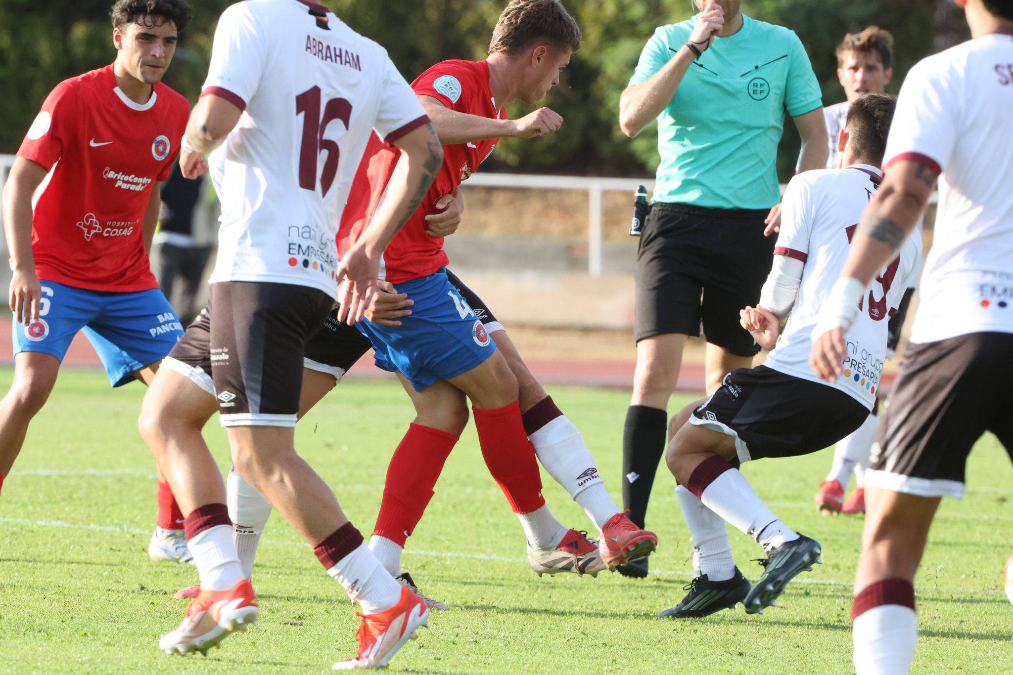 El Salamanca CF UDS vence al Ourense con un gol en el descuento