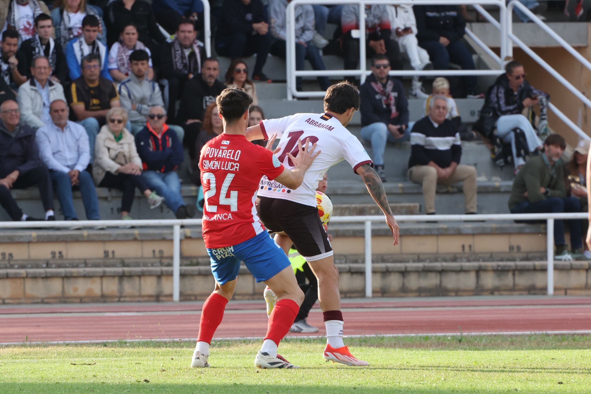 El Salamanca CF UDS vence al Ourense con un gol en el descuento