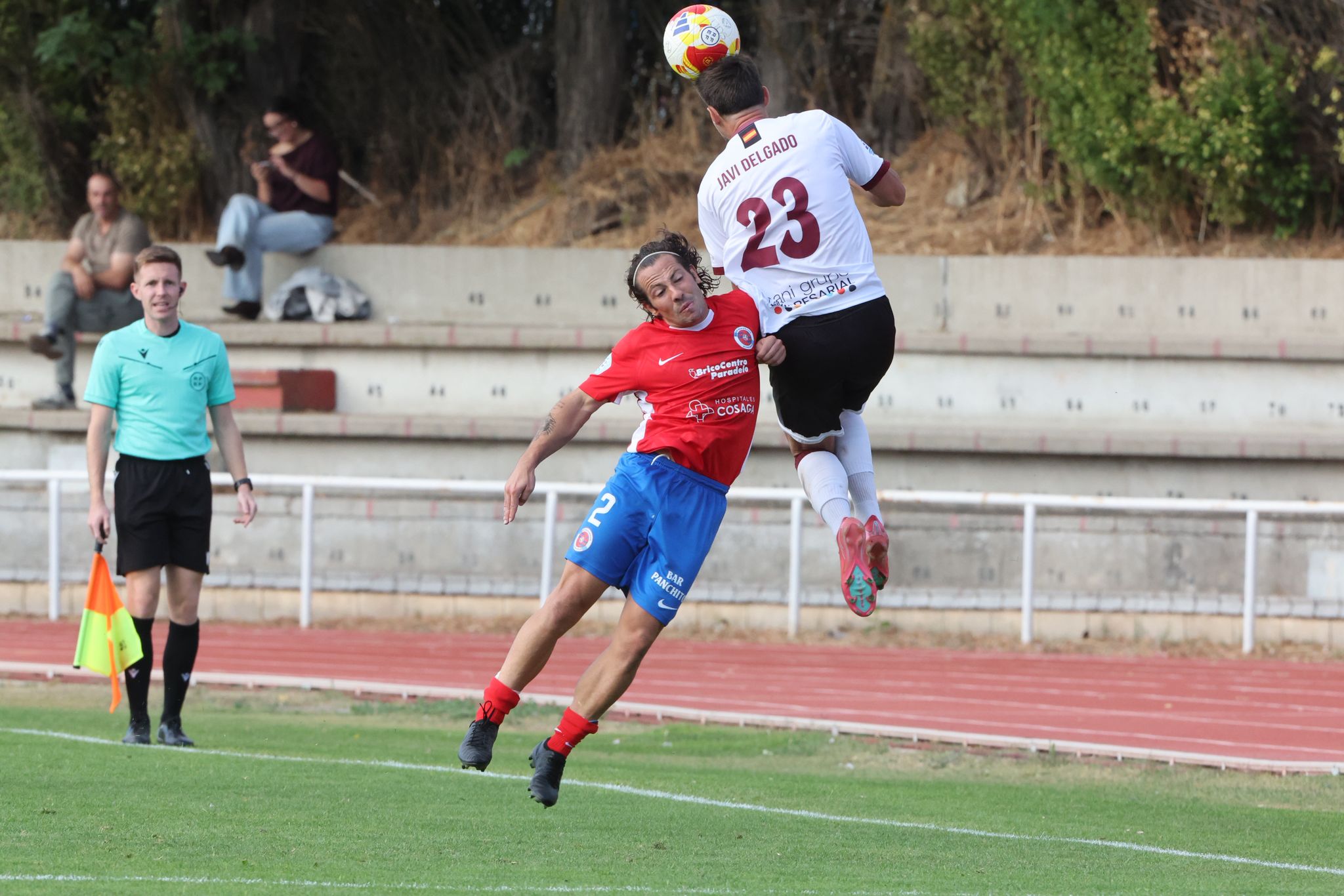 El Salamanca CF UDS vence al Ourense con un gol en el descuento