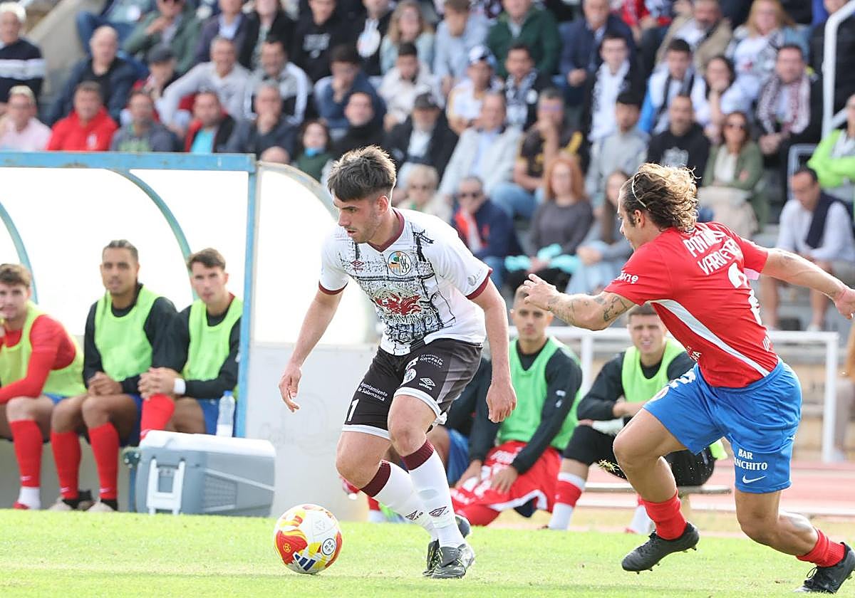 El Salamanca CF UDS vence al Ourense con un gol en el descuento