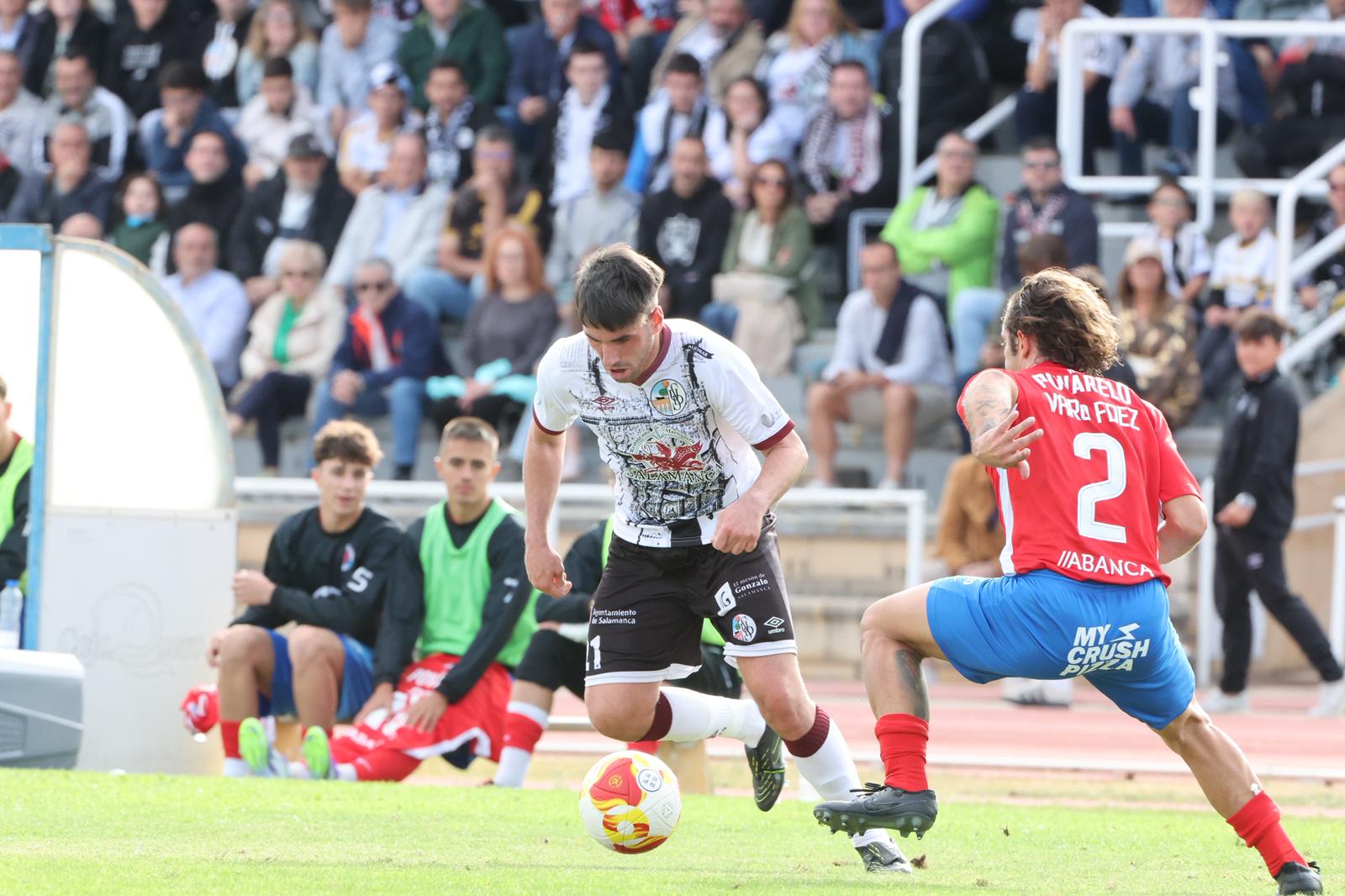 El Salamanca CF UDS vence al Ourense con un gol en el descuento