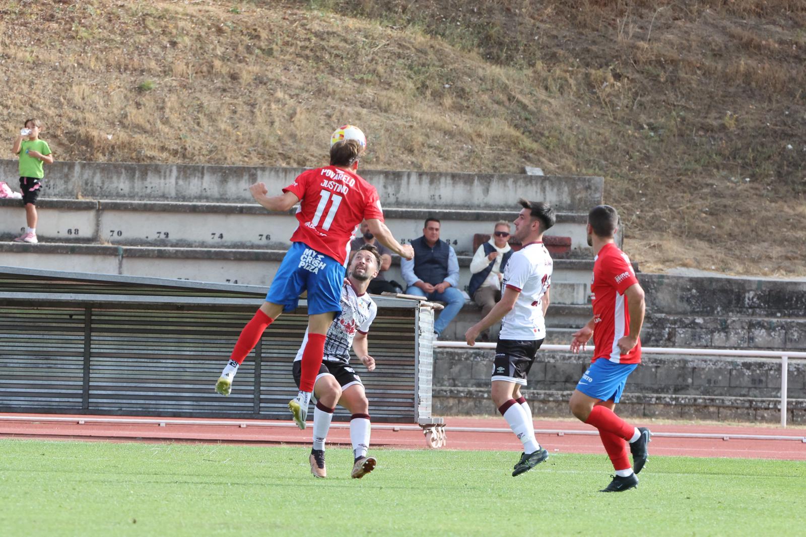 El Salamanca CF UDS vence al Ourense con un gol en el descuento