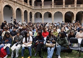 Recibimiento de estudiantes internacionales en la Universidad de Salamanca.