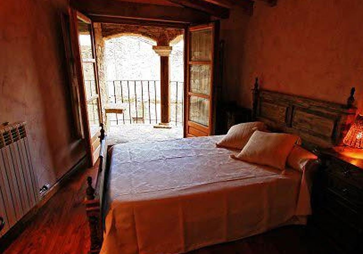 Habitación de hotel rural en una imagen de archivo.