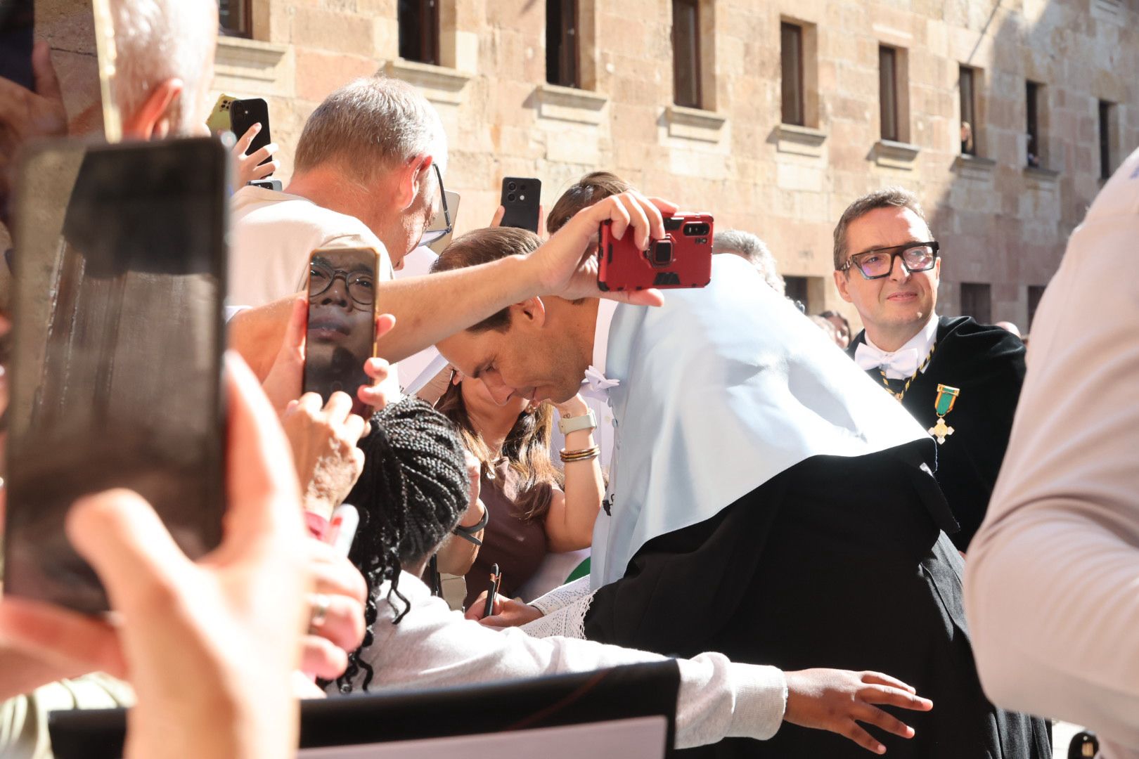 Baño de masas en Salamanca para recibir a Nadal antes de la ceremonia del &#039;Honoris Causa&#039;