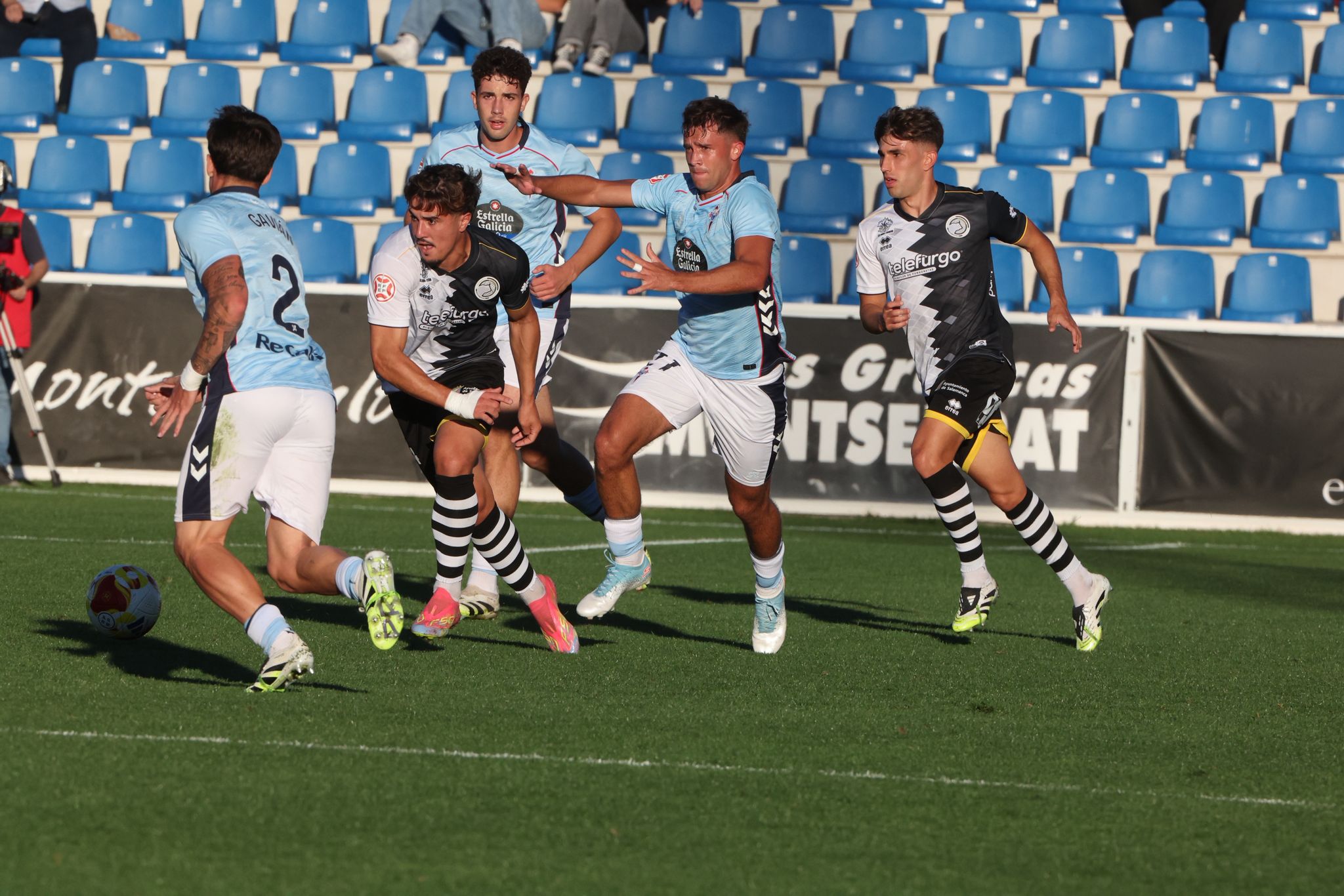 El partido entre Unionistas de Salamanca y Celta B, en imágenes