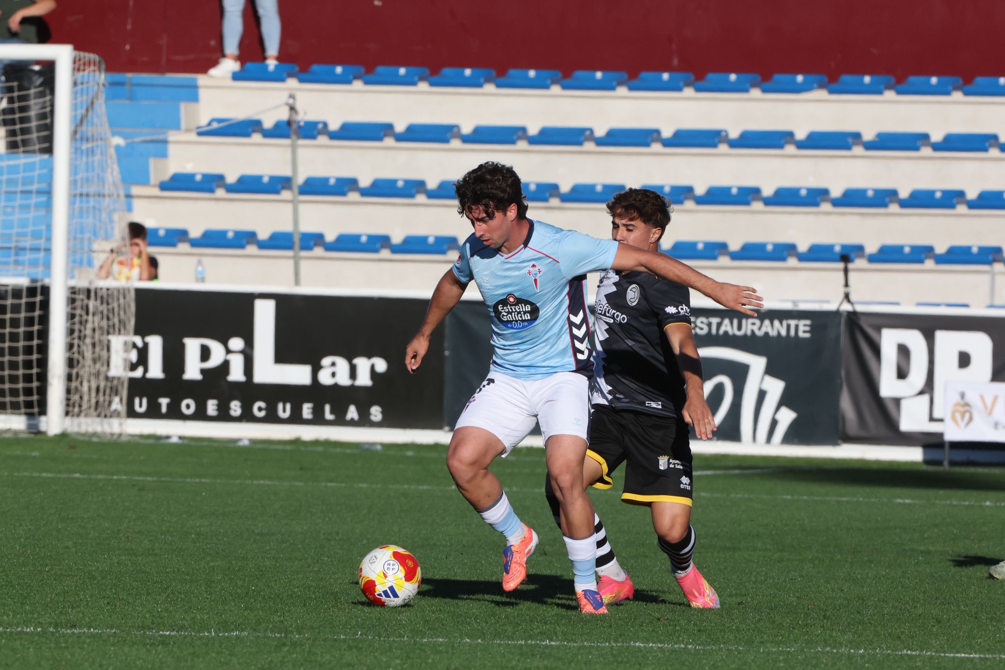El partido entre Unionistas de Salamanca y Celta B, en imágenes