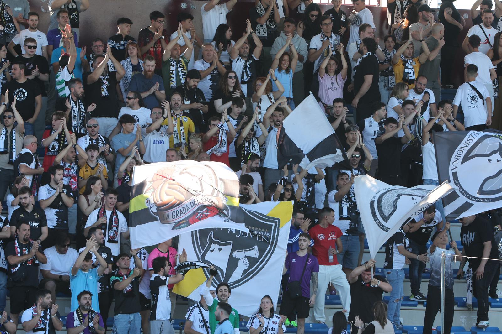 El partido entre Unionistas de Salamanca y Celta B, en imágenes