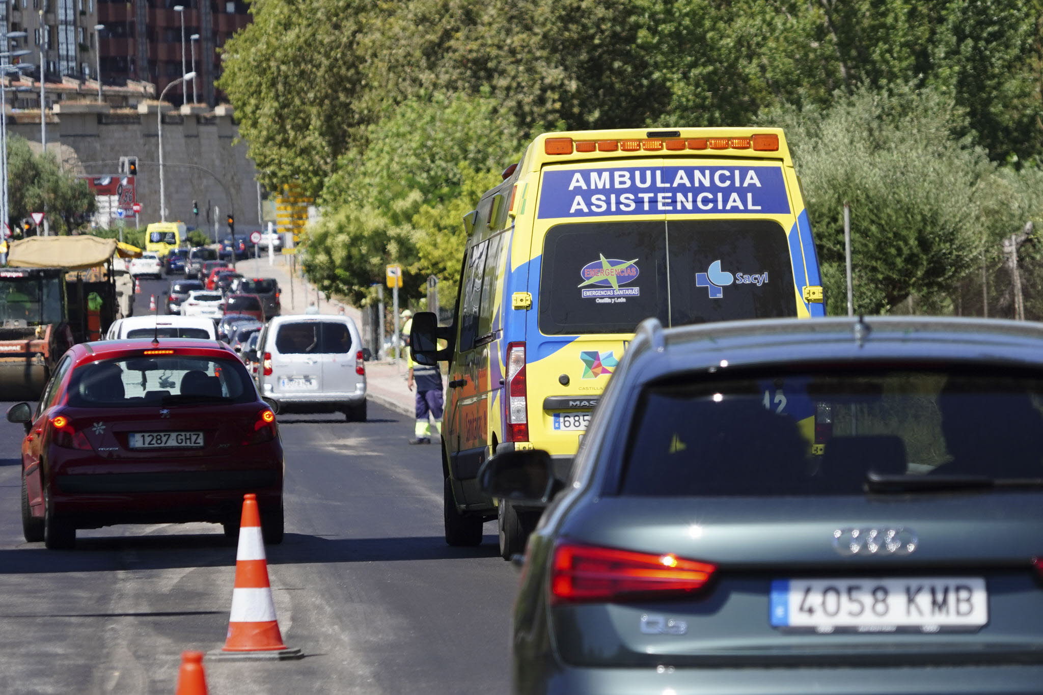 Una ambulancia, en una imagen de archivo, en Salamanca.