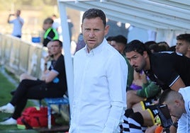 Mario Simón, durante el partido ante el Mérida de este sábado en Salamanca