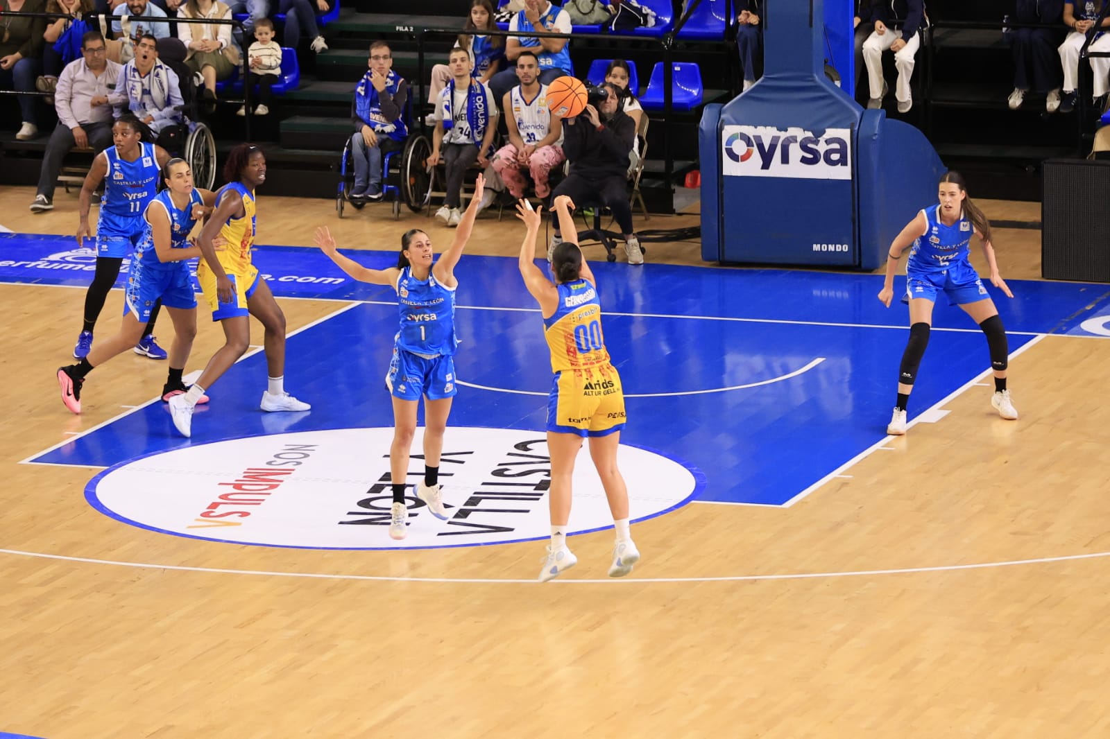 El partido entre Avenida y el Cadí La Seu, en imágenes