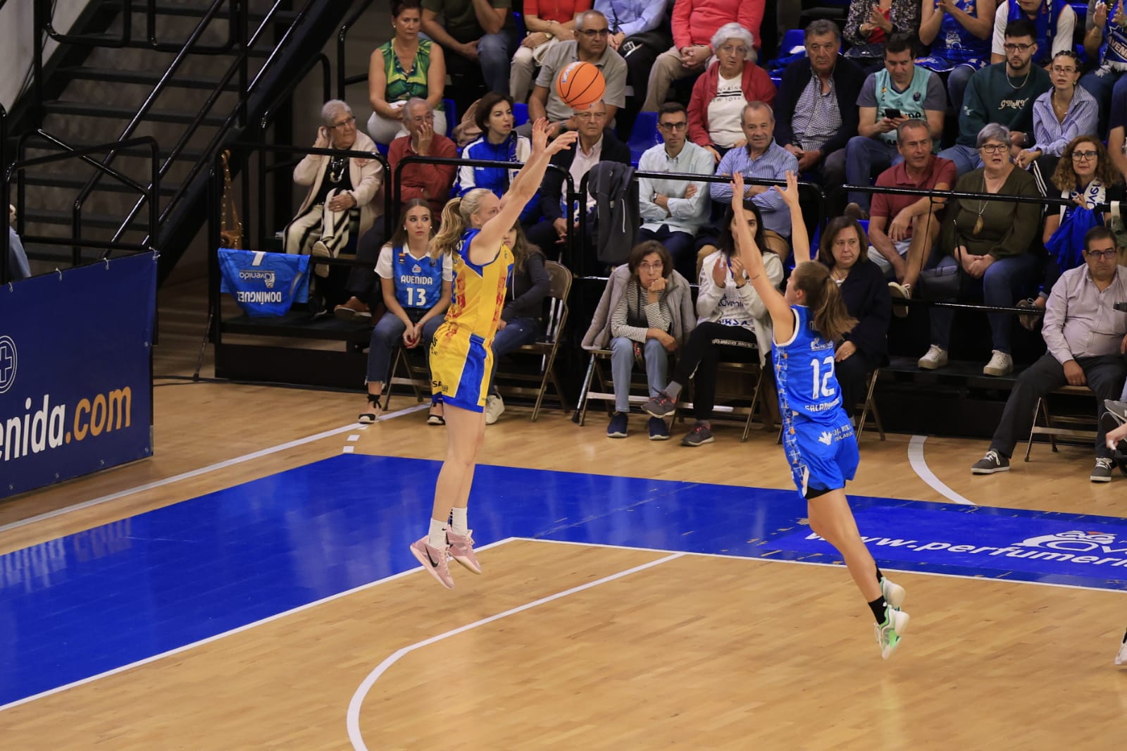 El partido entre Avenida y el Cadí La Seu, en imágenes