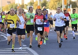 La III Carrera Solidaria de la Guardia Civil en Salamanca, en imágenes