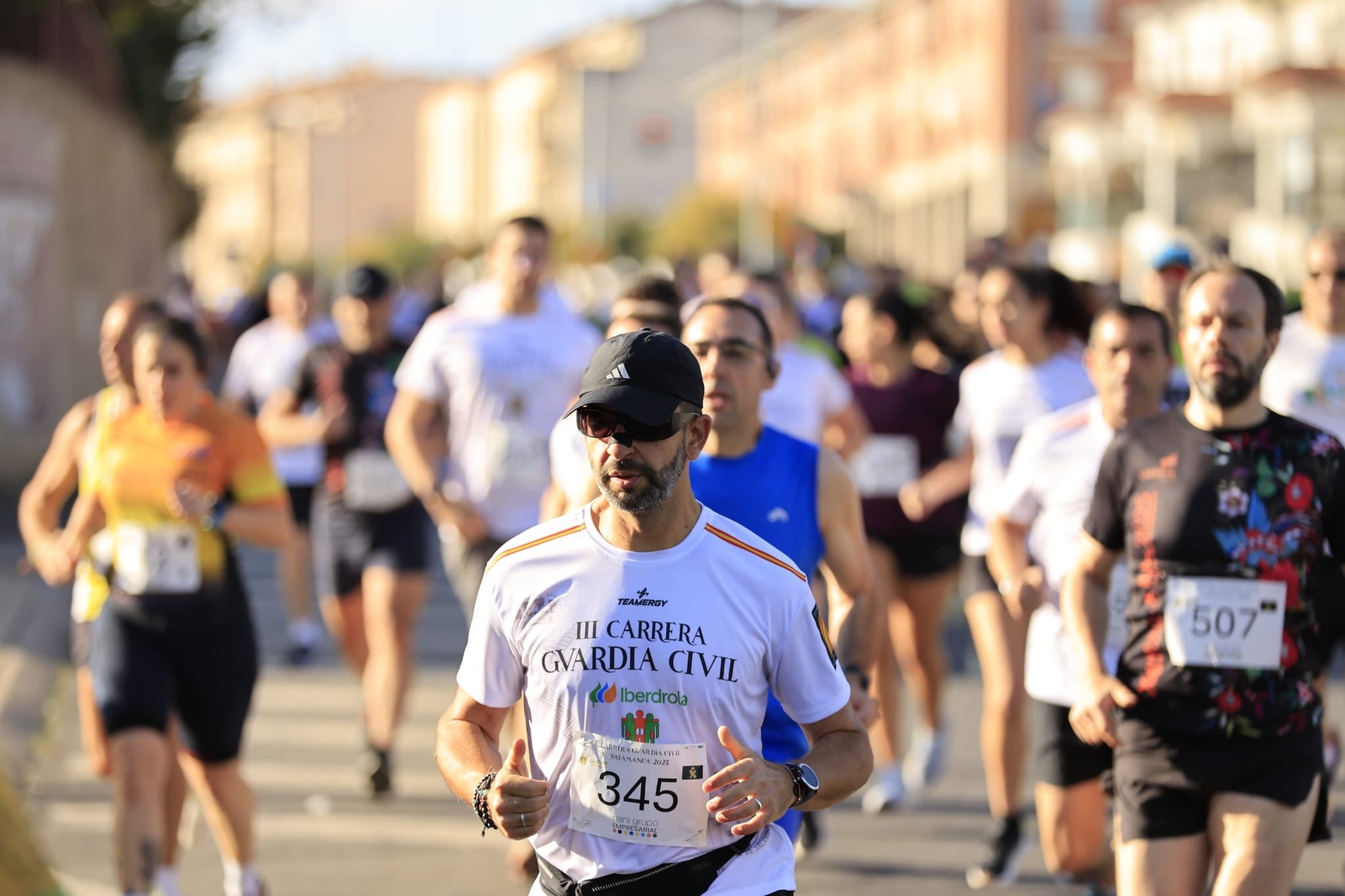 La III Carrera Solidaria de la Guardia Civil en Salamanca, en imágenes