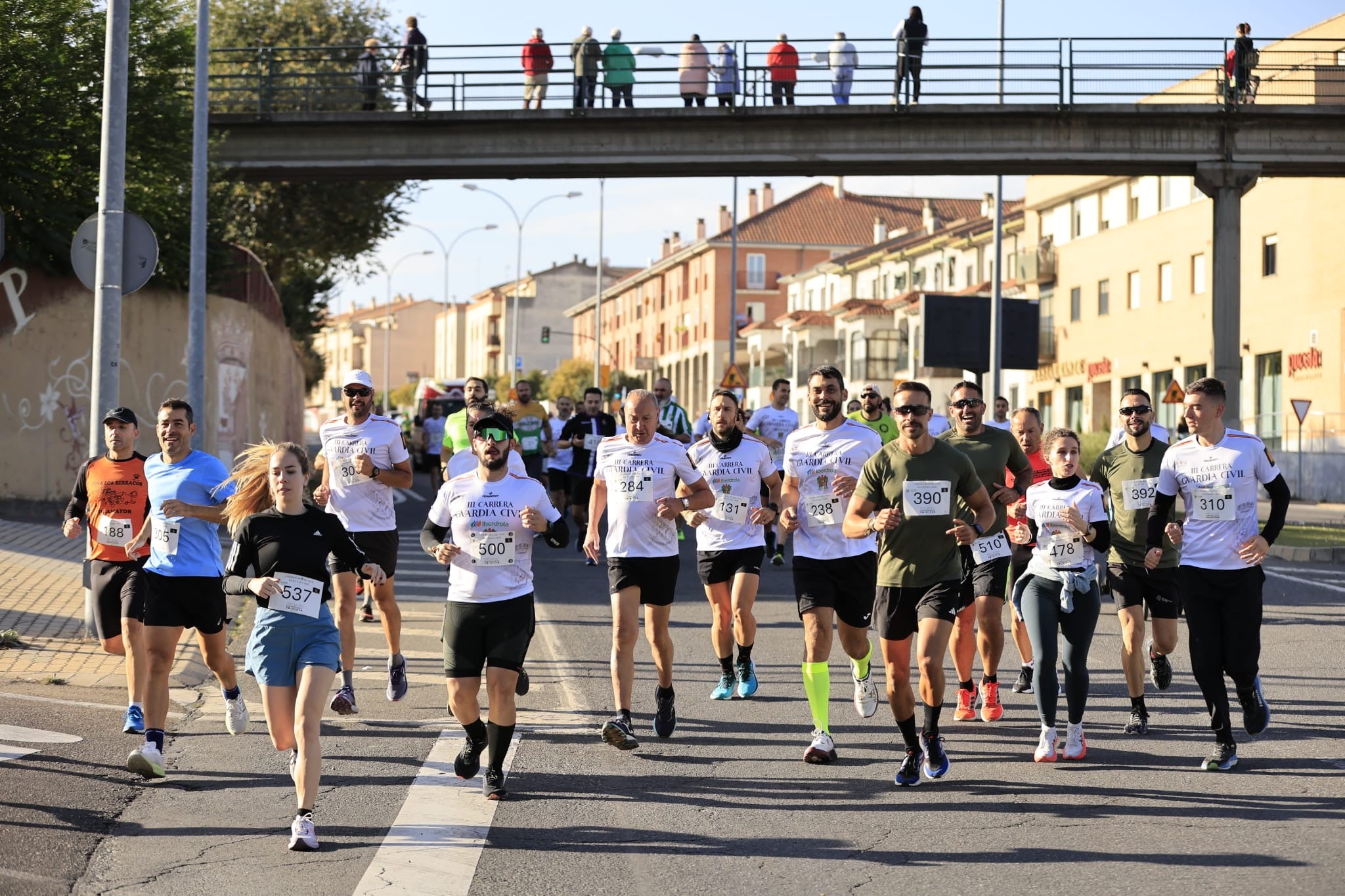 La III Carrera Solidaria de la Guardia Civil en Salamanca, en imágenes
