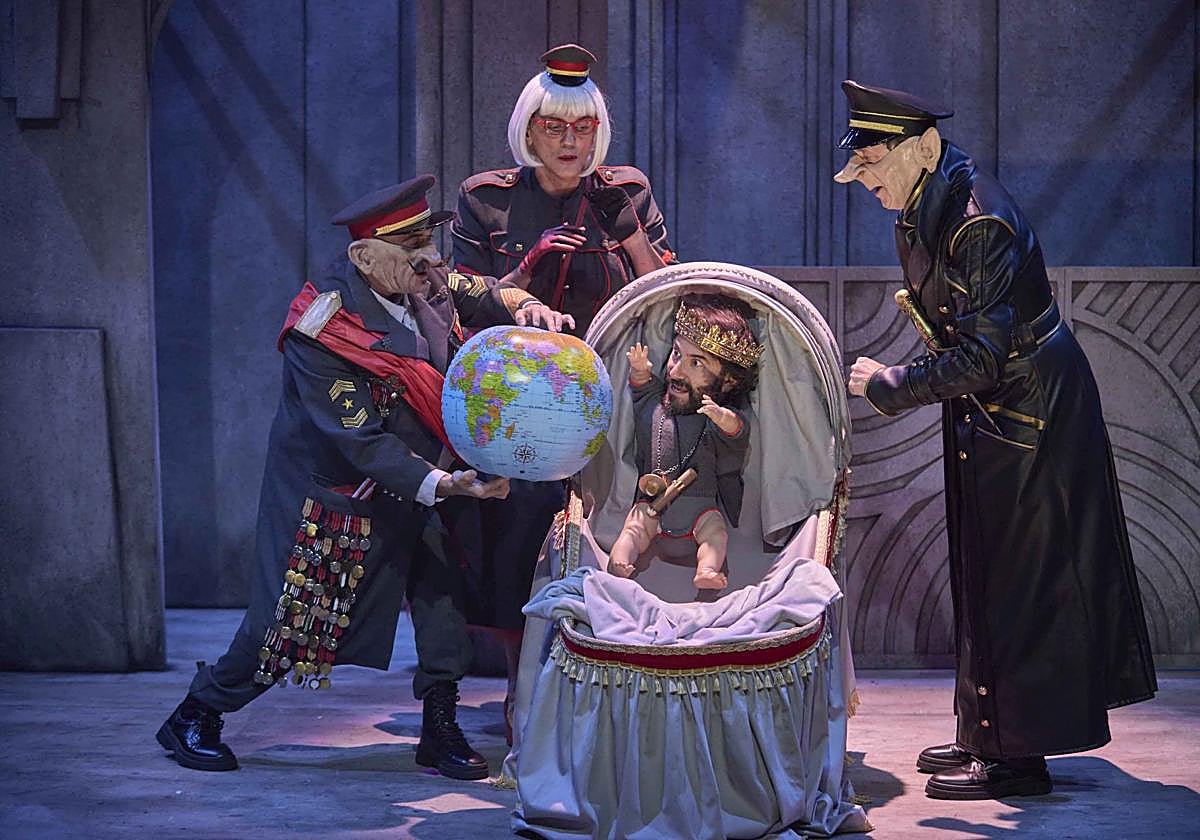 Yllana Teatro representa 'War Baby'.