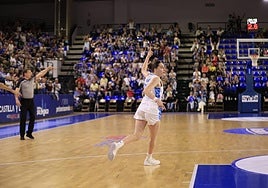 Iyana Martín, jugadora de Perfumerías Avenida