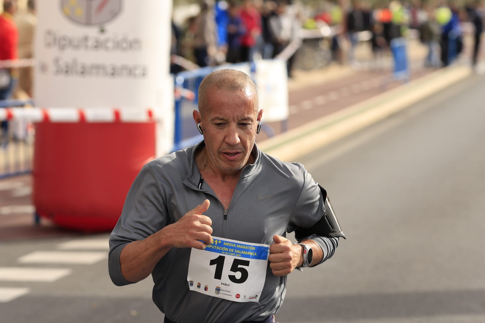 Jesús Prieto y Sandra Santamaría vencen en la Media Maratón Diputación de Salamanca