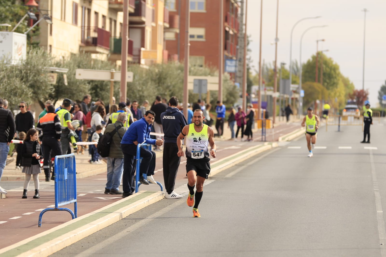 Jesús Prieto y Sandra Santamaría vencen en la Media Maratón Diputación de Salamanca