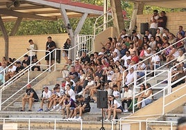 Afición del Salamanca CF UDS en Las Pistas.