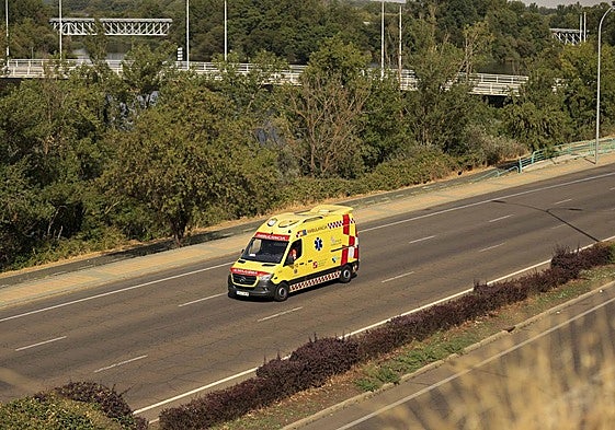 Imagen de archivo de una ambulancia.