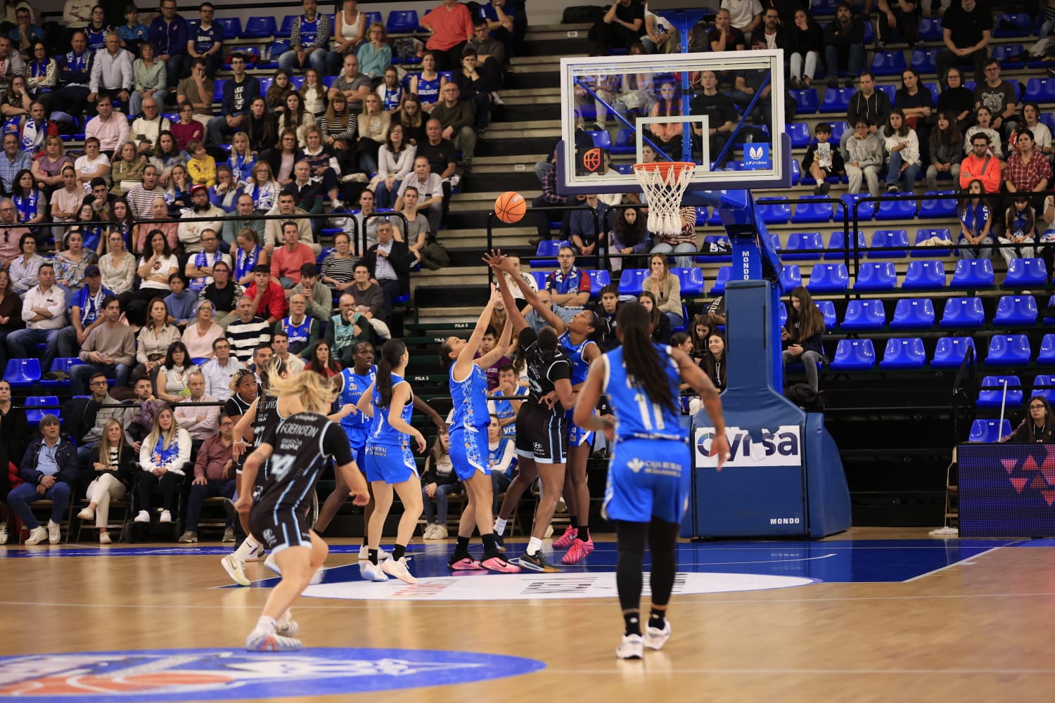 El Perfumerías Avenida - IDK Euskotren, en imágenes