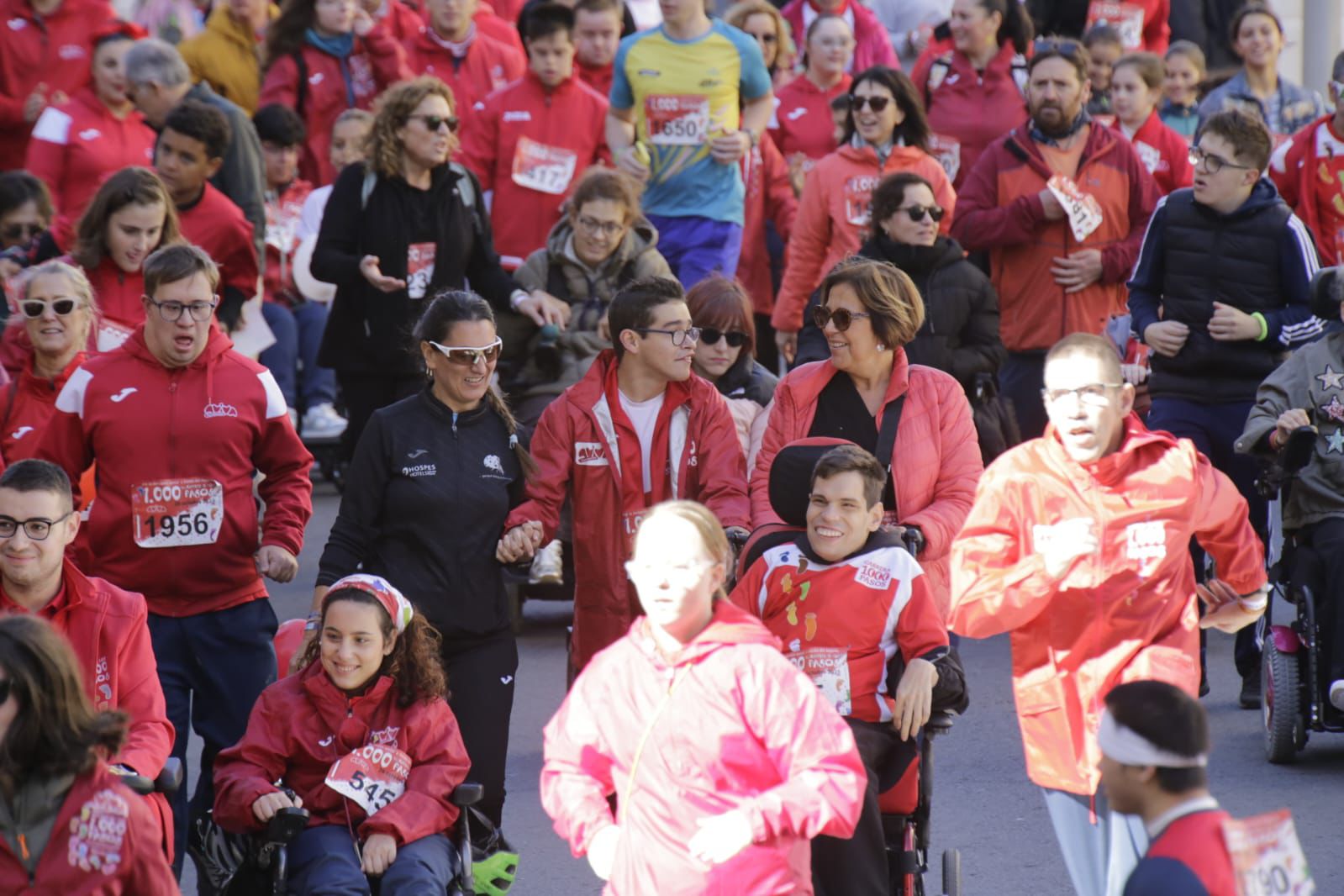 La inclusión inunda las calles de Salamanca con la carrera de los Mil Pasos