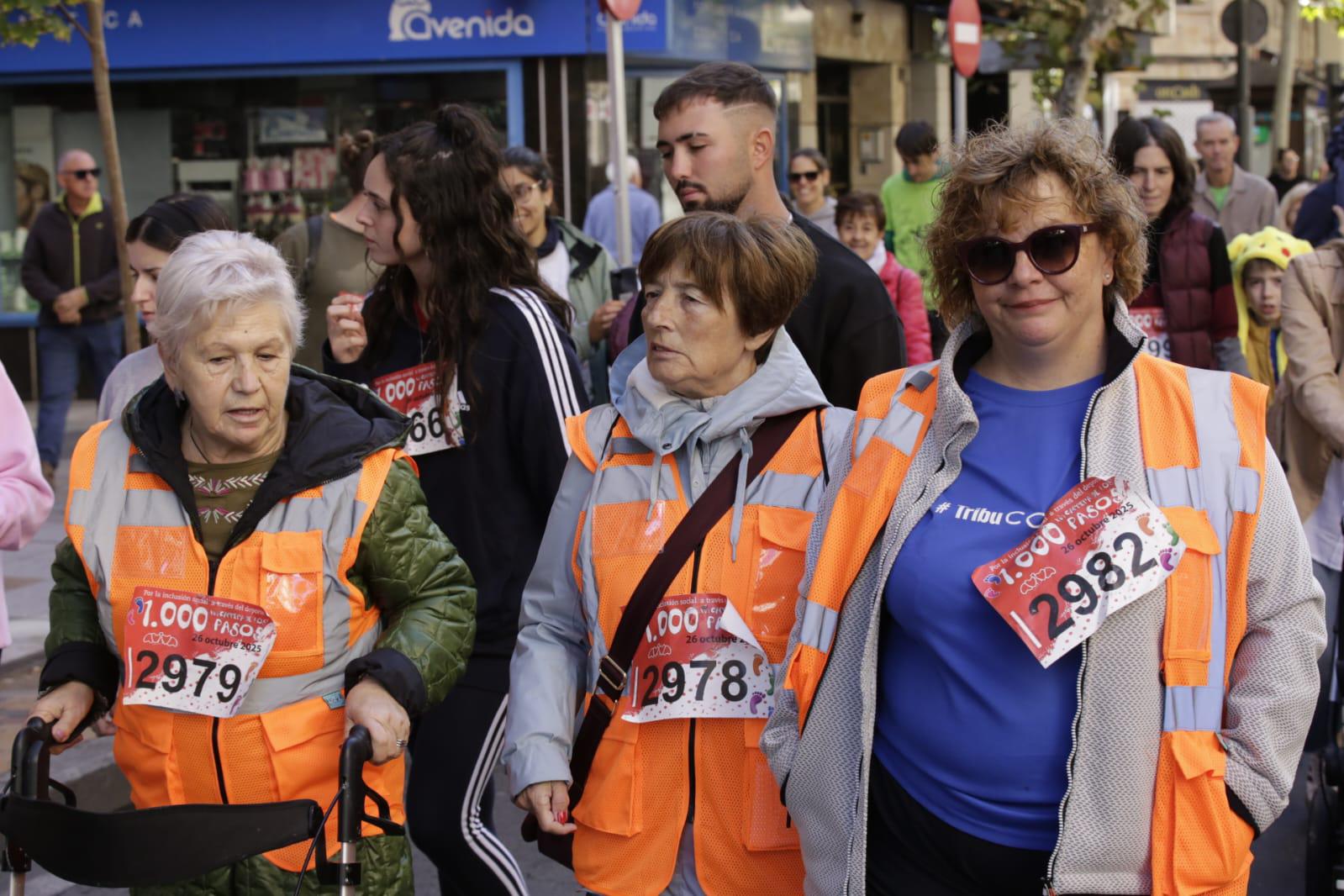 La inclusión inunda las calles de Salamanca con la carrera de los Mil Pasos