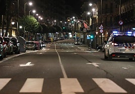 Conduce borracho por Gran Vía y choca contra un bordillo