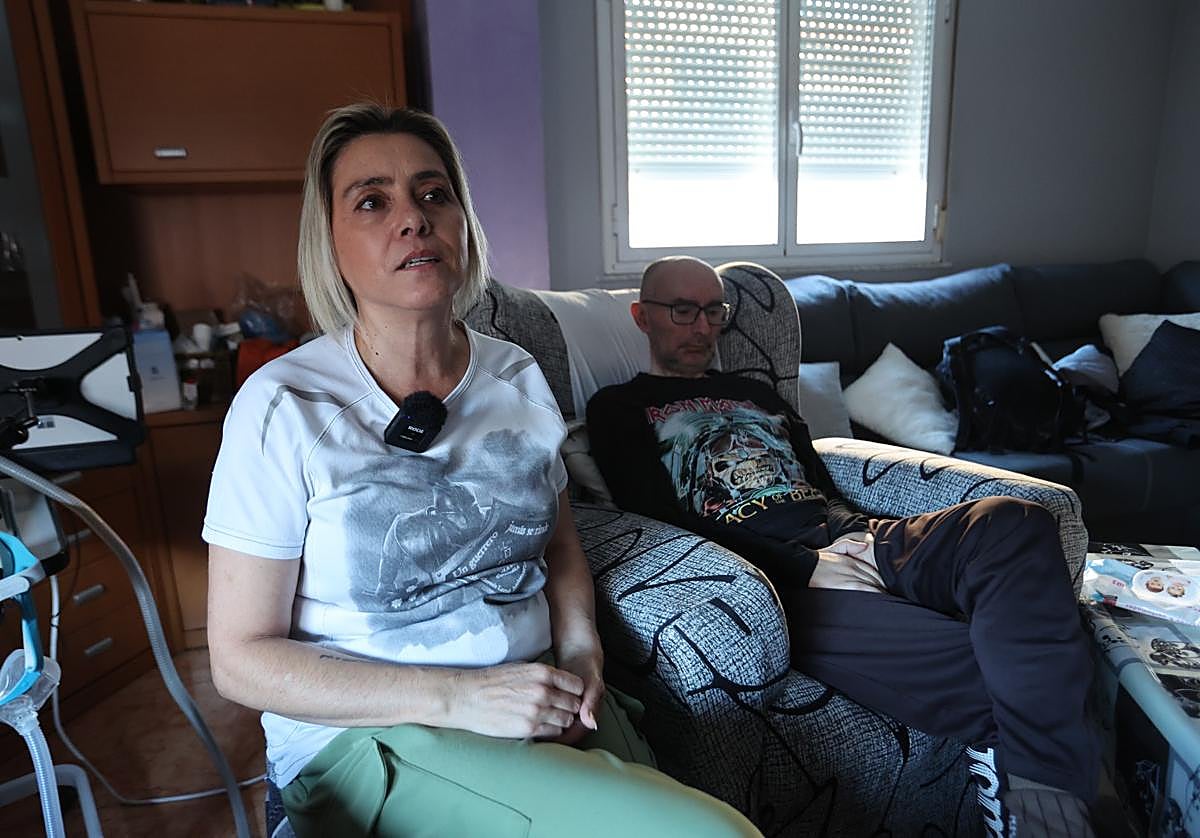 Lourdes Pérez Prieto, mujer de un enfermo de ELA en Salamanca: «Es una sentencia de muerte»