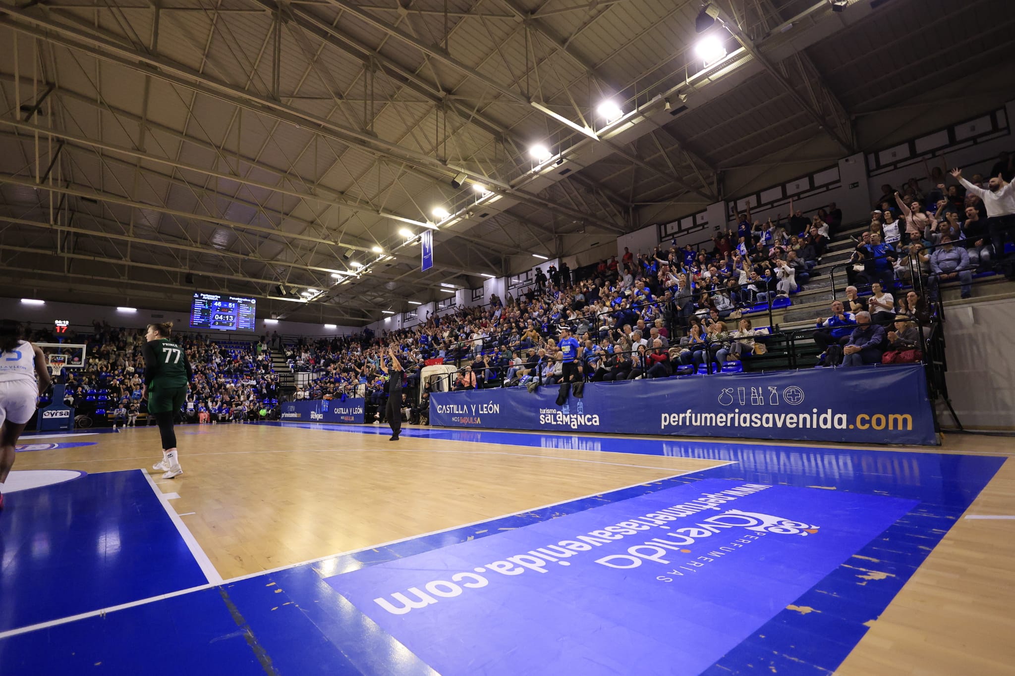 El partido entre Avenida y el Panathinaikos, en imágenes