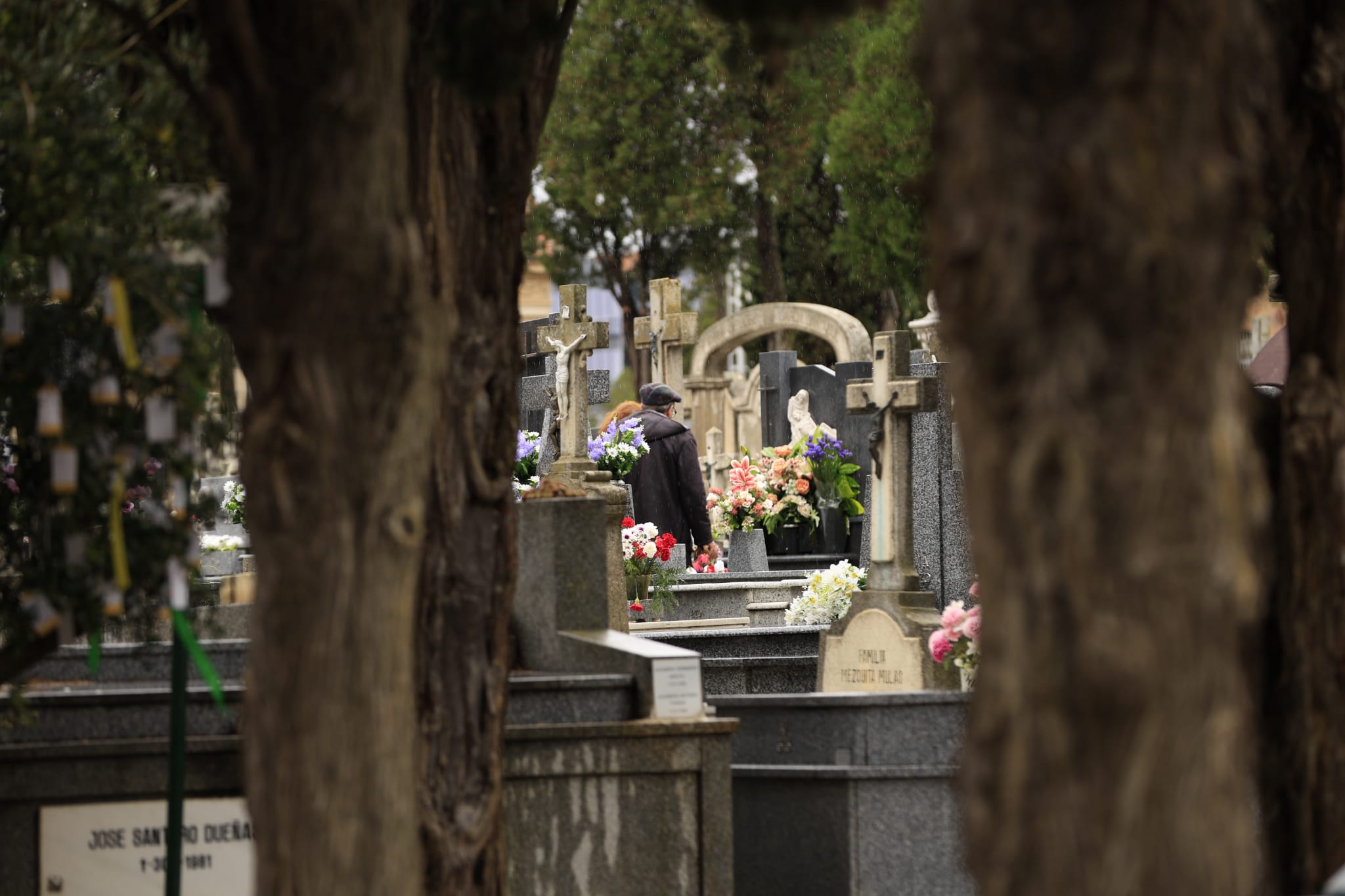 El día de Todos los Santos se celebra bajo el paraguas en Salamanca
