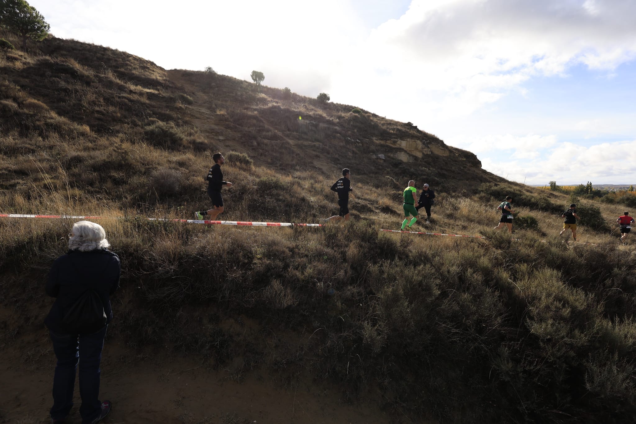 Isaac Hernández y Verónica Sánchez, vencedores de la primera jornada de la Liga de Cross Cabrerizos