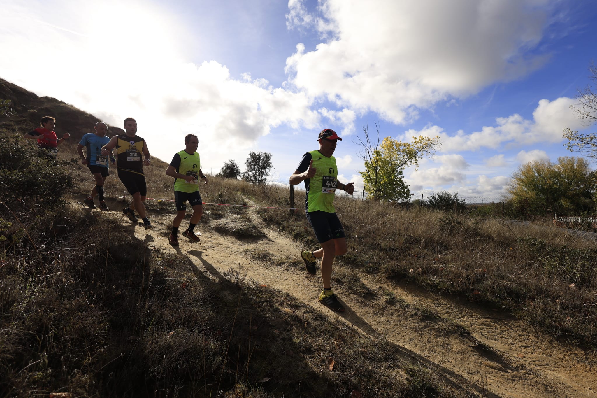 Isaac Hernández y Verónica Sánchez, vencedores de la primera jornada de la Liga de Cross Cabrerizos