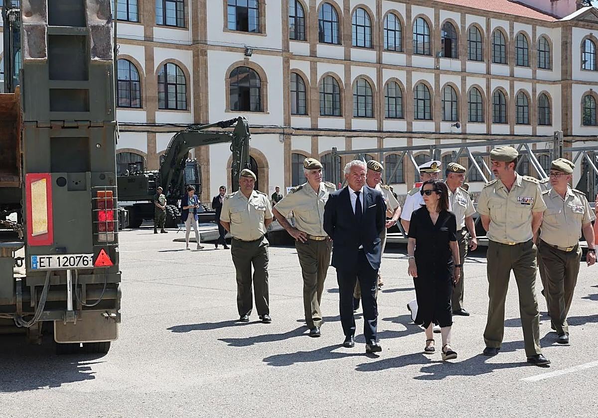 Cuartel de Ingenieros de Salamanca durante una visita a las instalaciones de la Ministra de Defensa.