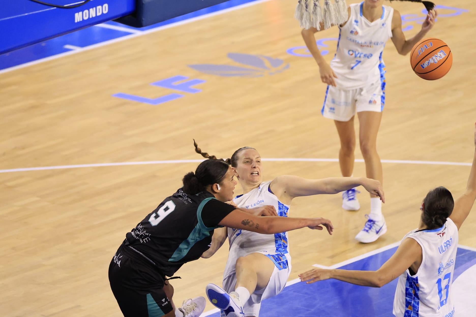 El Avenida-Estepona, en imágenes