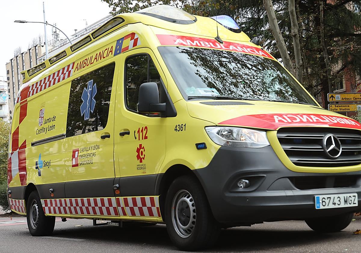 Ambulancia en Salamanca. Foto de archivo.