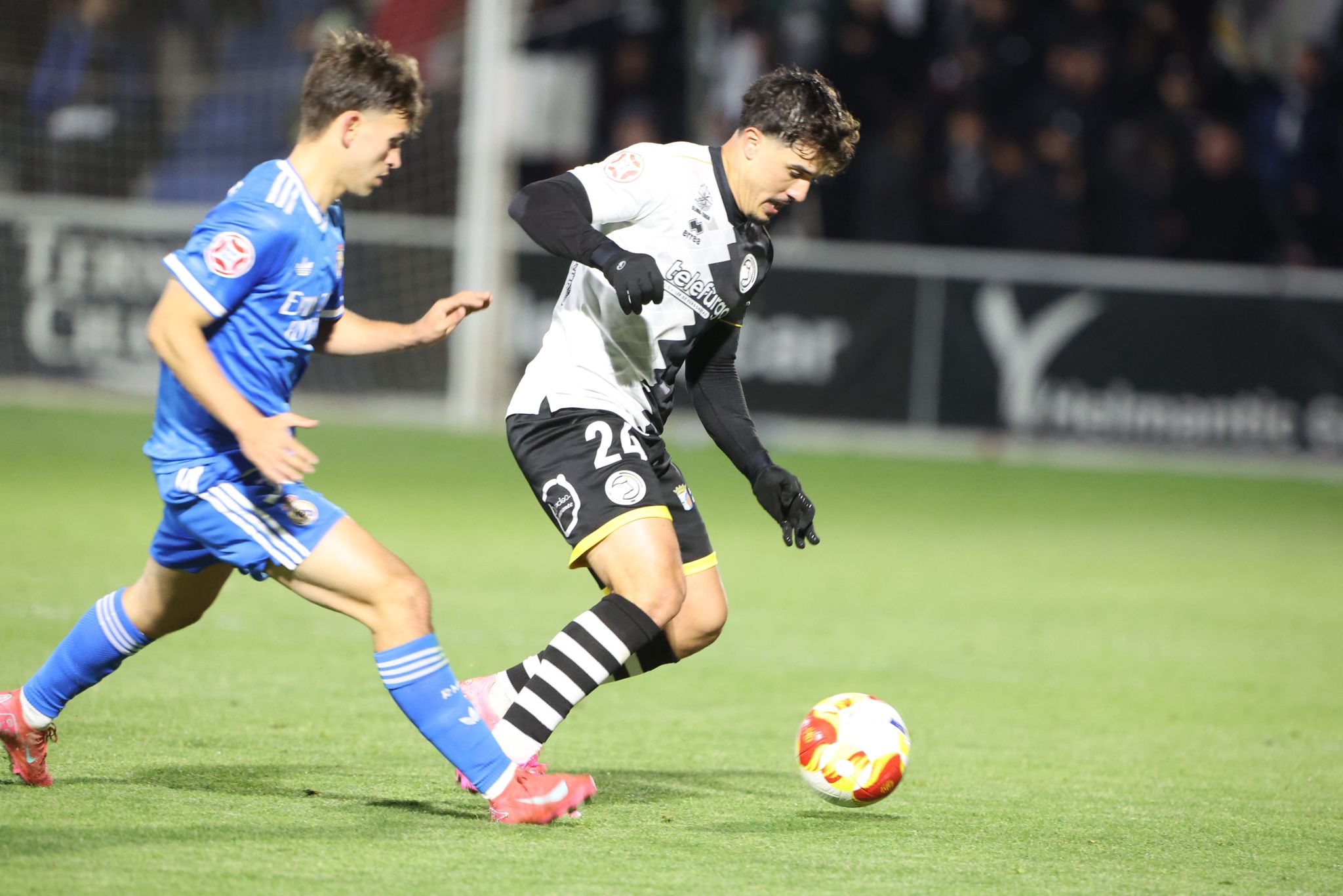 El partido entre Unionistas y el Real Madrid Castilla, en imágenes