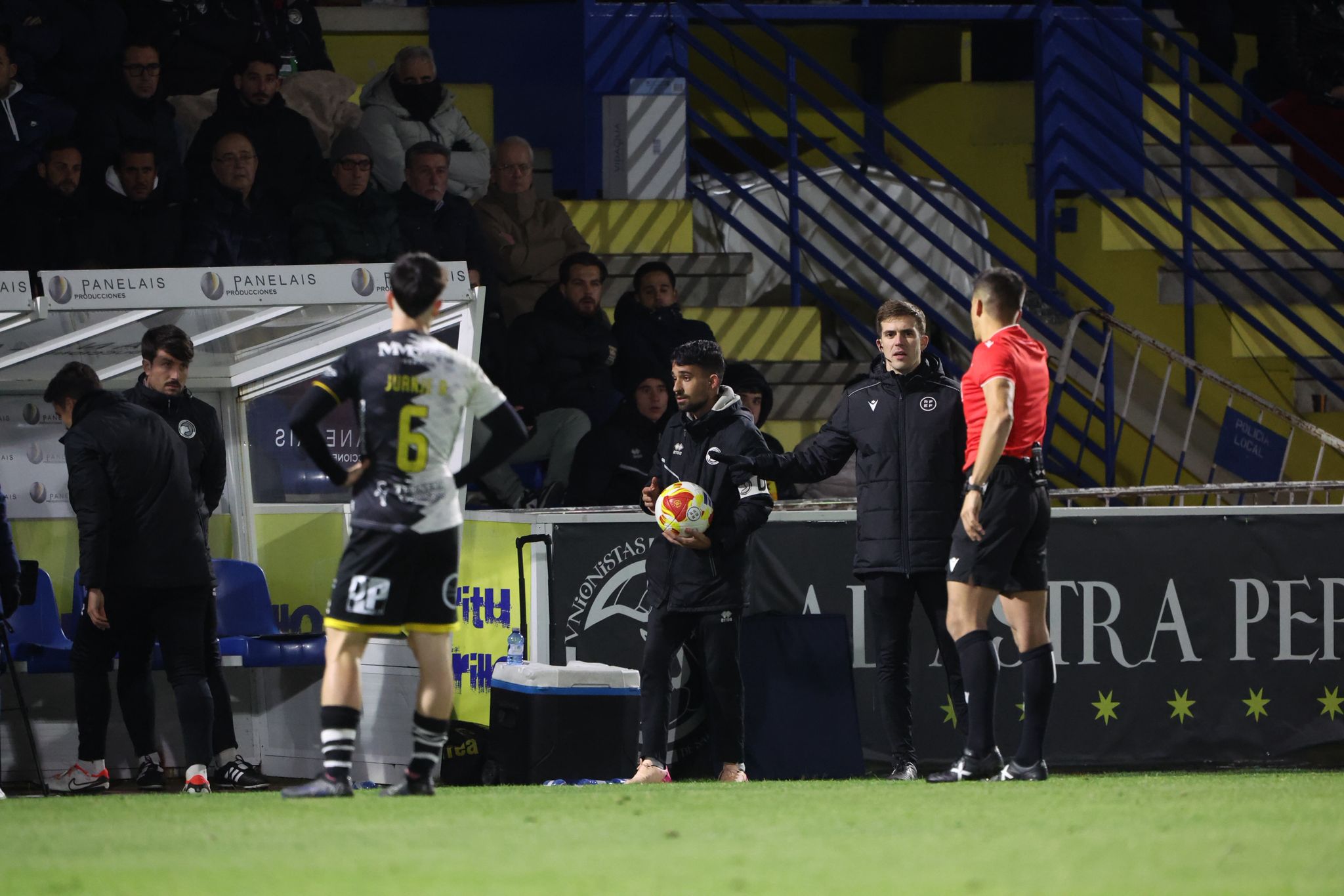 El partido entre Unionistas y el Real Madrid Castilla, en imágenes
