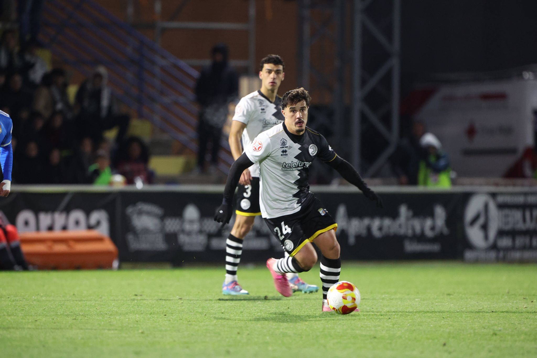 El partido entre Unionistas y el Real Madrid Castilla, en imágenes