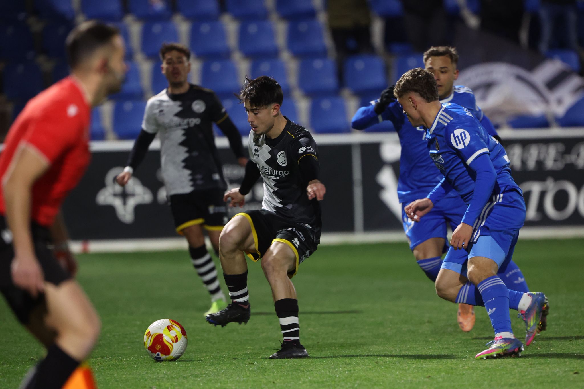 El partido entre Unionistas y el Real Madrid Castilla, en imágenes