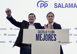 El presidente del Partido Popular de Castilla y León, Alfonso Fernández Mañueco, clausura la Junta Directiva del Partido Popular de Salamanca, junto al presidente provincial del partido, Carlos García Carbayo