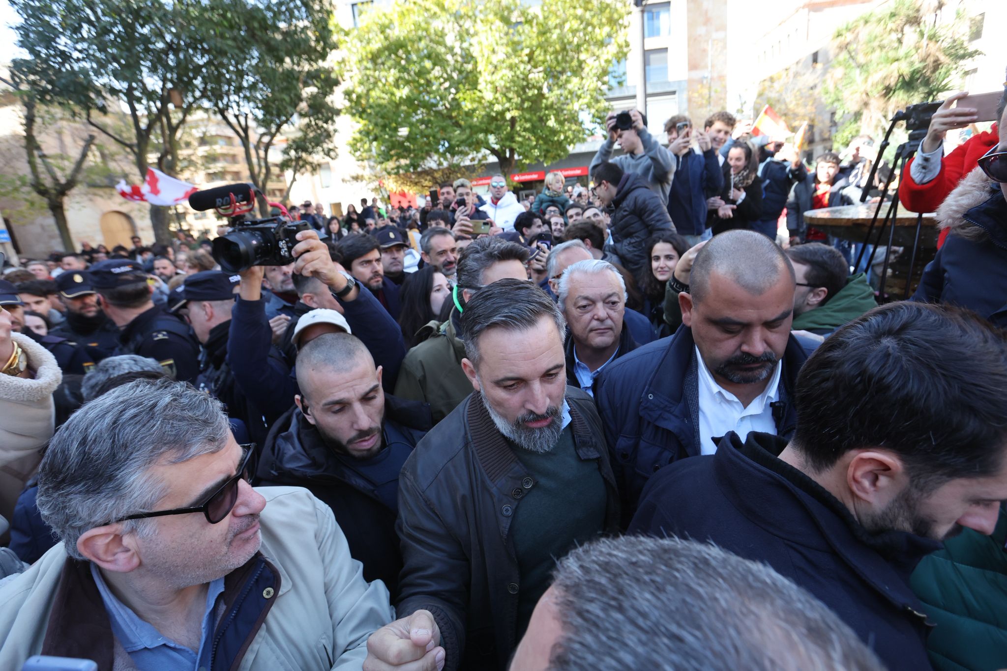 El acto de Santiago Abascal, líder de Vox, en Salamanca, en imágenes