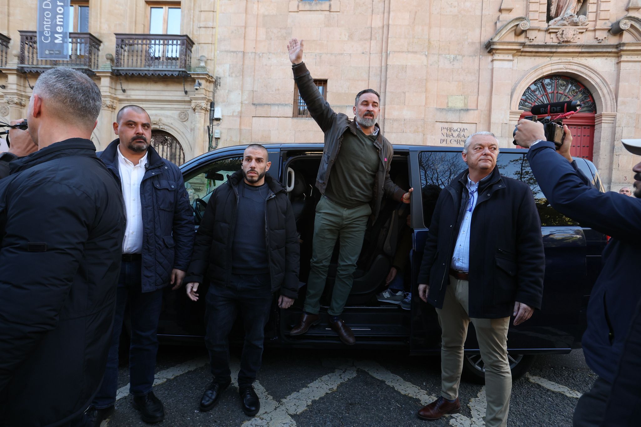 El acto de Santiago Abascal, líder de Vox, en Salamanca, en imágenes