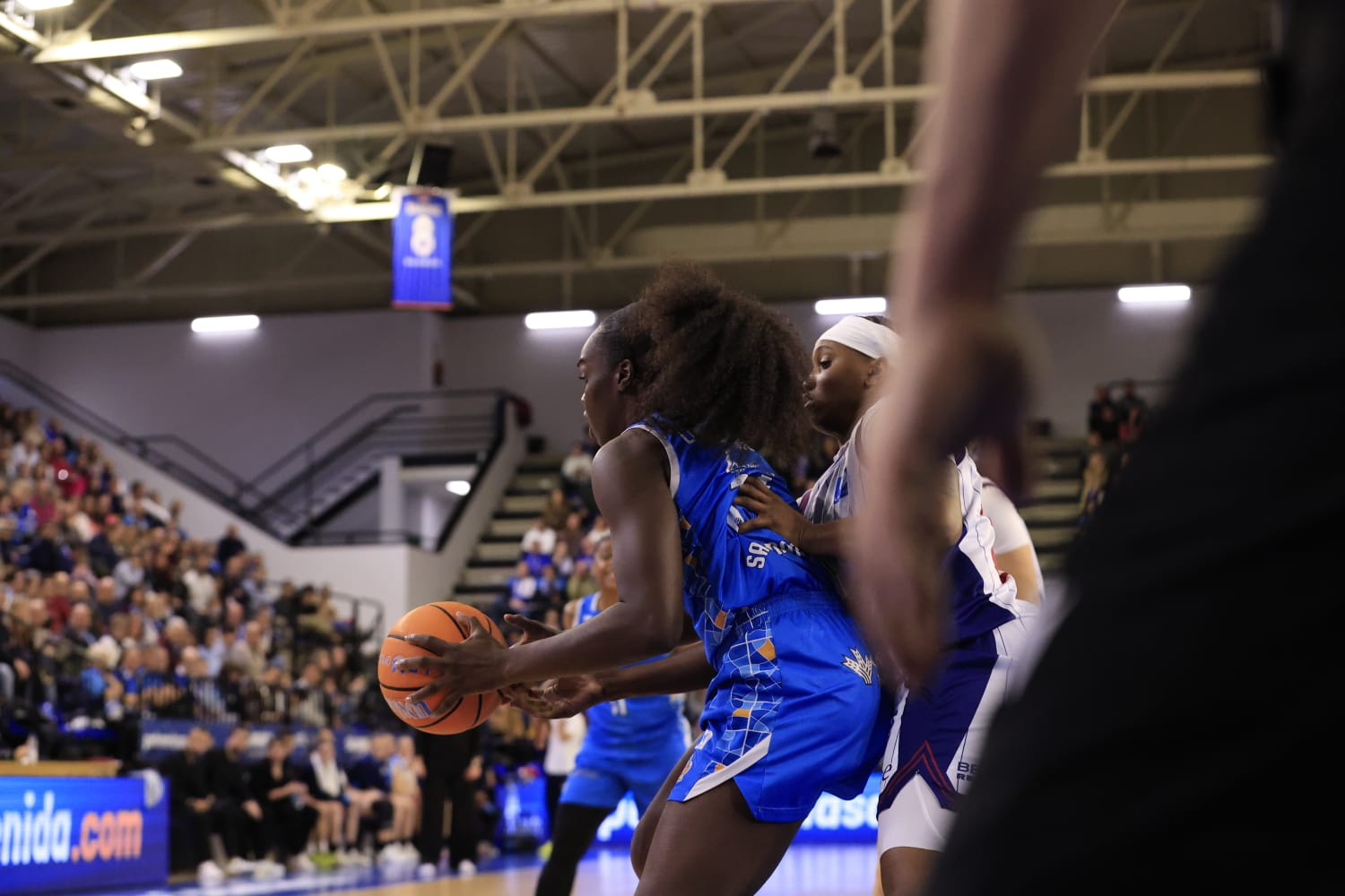 El partido Avenida - Lointek Gernika, en imágenes