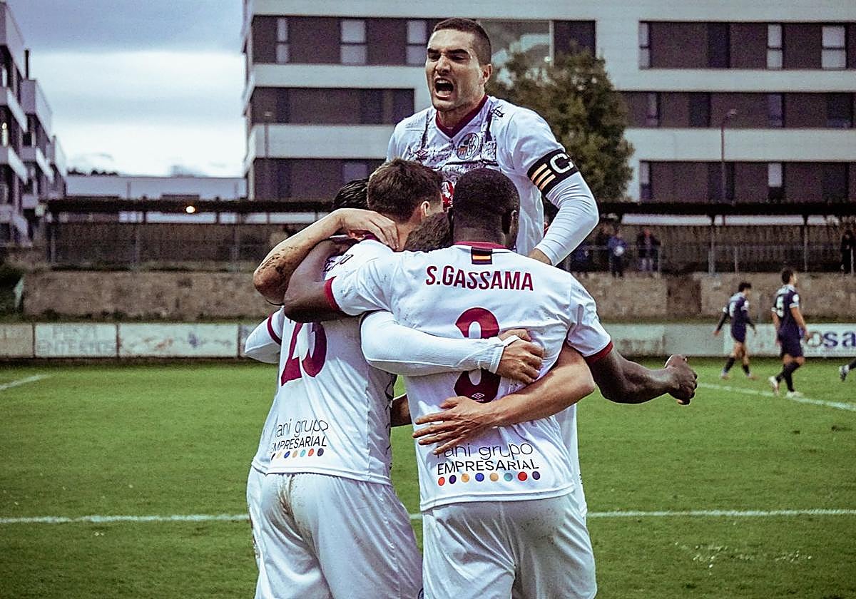 El Salamanca UDS se lleva los tres puntos en Luanco