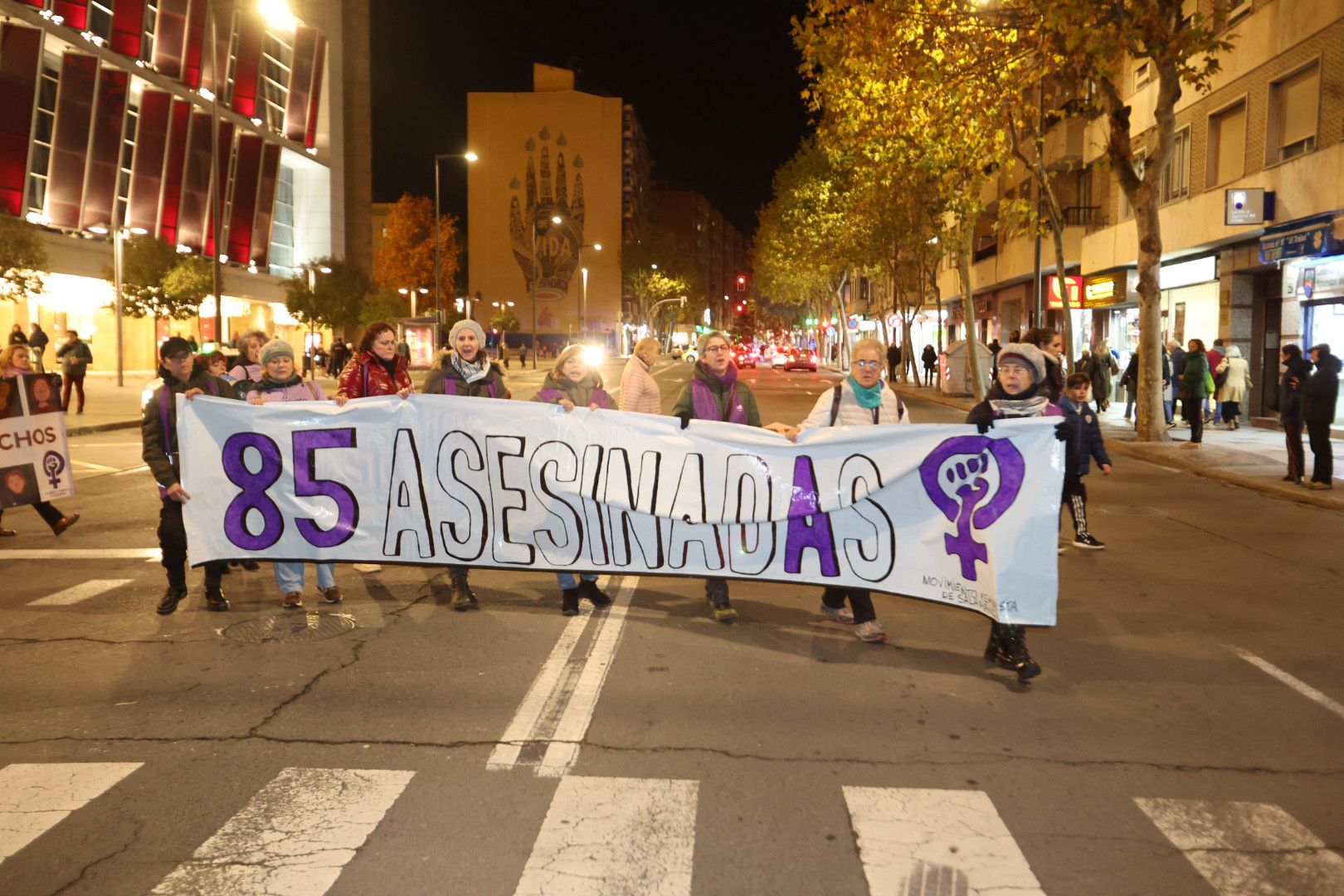 Con el lema &#039;El machismo nos cuesta la vida&#039;, Salamanca clama contra la violencia de género