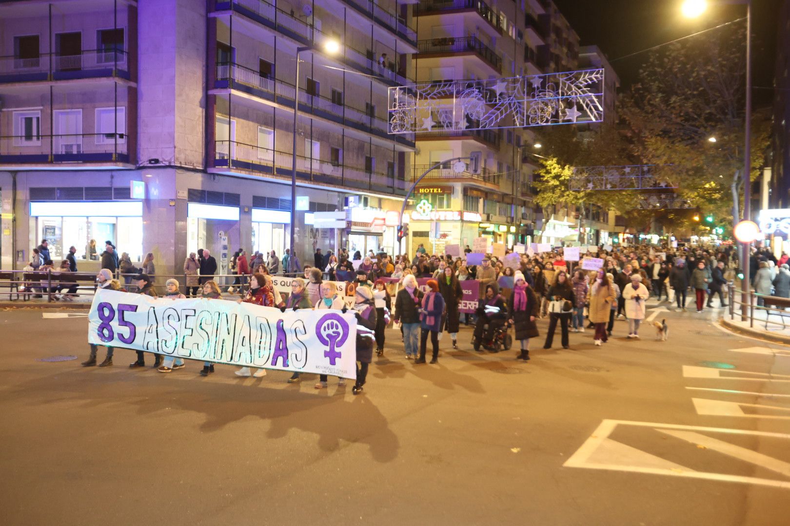 Con el lema &#039;El machismo nos cuesta la vida&#039;, Salamanca clama contra la violencia de género