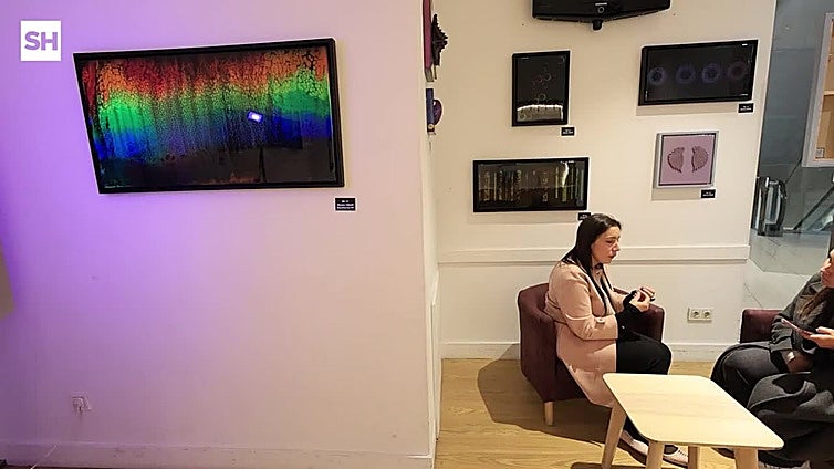 Descubrimos la exposición 'First Solo Exhibition' de la artista salmantina Ruth en el Centro Comercial El Tormes