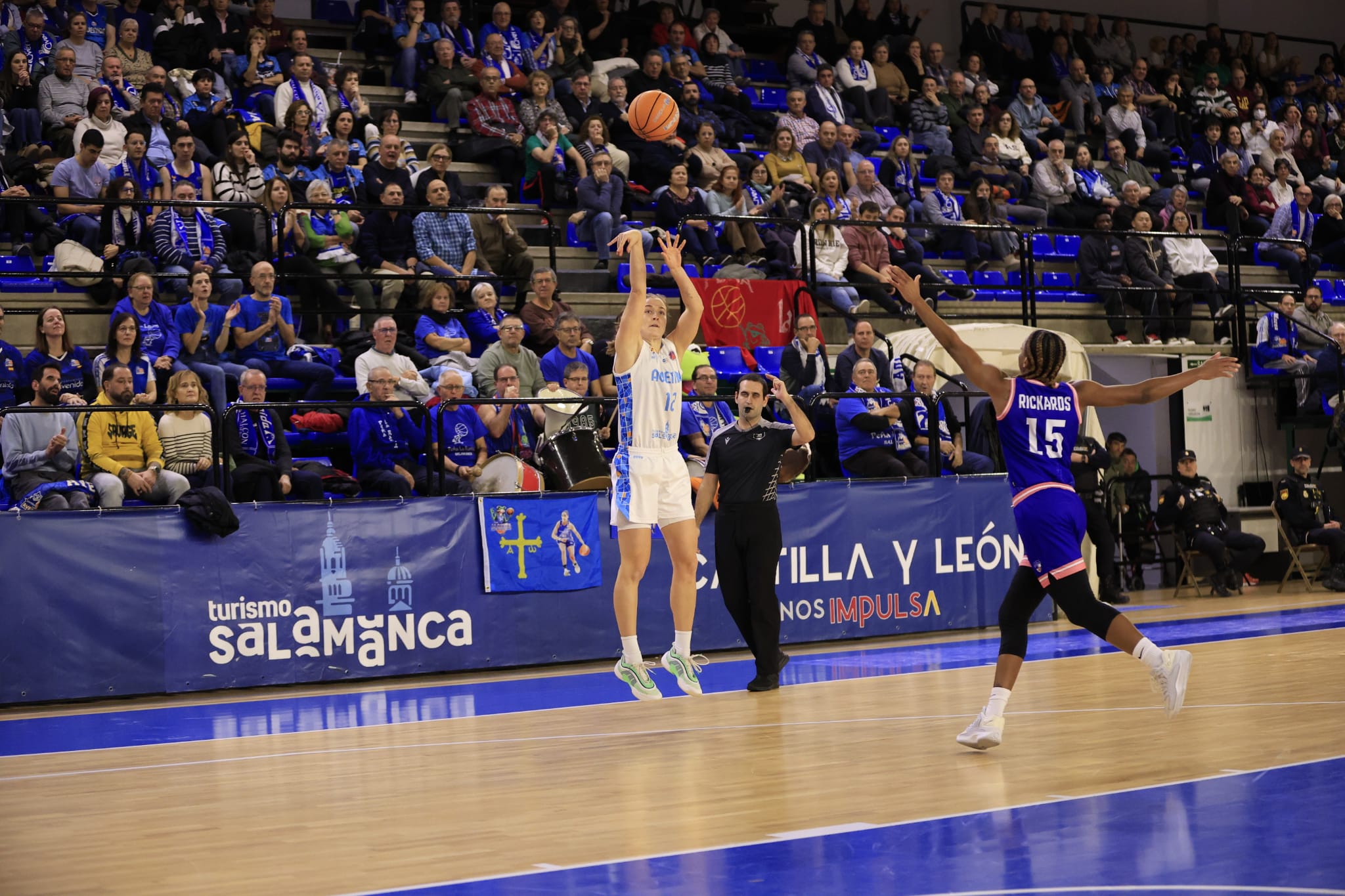 El Perfumerías Avenida-Neptunas, en imágenes